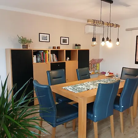 Ferienwohnung Gartenblick - Netflix - Parken - Kueche - Klimaanlage - Shuttle Zum Hockenheimring شقة