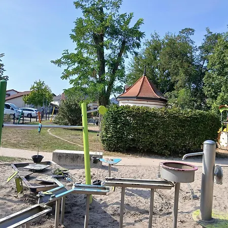 Ferienwohnung Gartenblick - Netflix - Parken - Kueche - Klimaanlage - Shuttle Zum Hockenheimring * Altlussheim